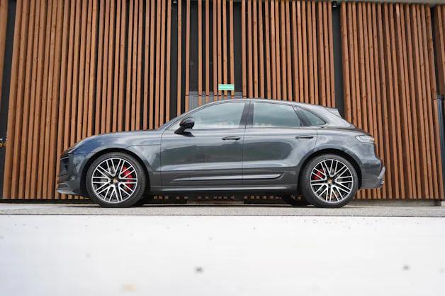 PORSCHE MACAN GTS PDK l 440 PS