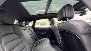 PORSCHE MACAN GTS PDK l 440 PS