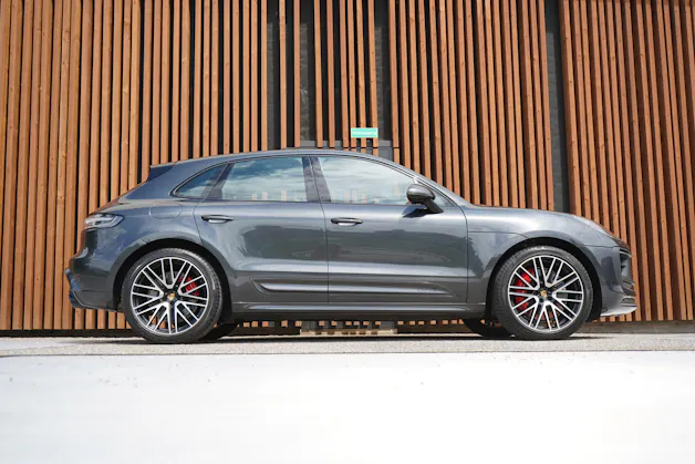 PORSCHE MACAN GTS PDK l 440 PS