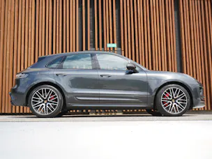 PORSCHE MACAN GTS PDK l 440 PS