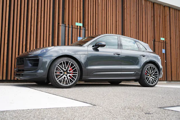 PORSCHE MACAN GTS PDK l 440 PS