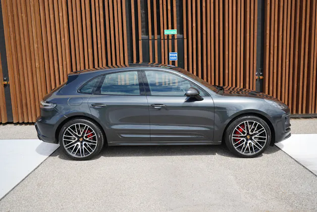 PORSCHE MACAN GTS PDK l 440 PS