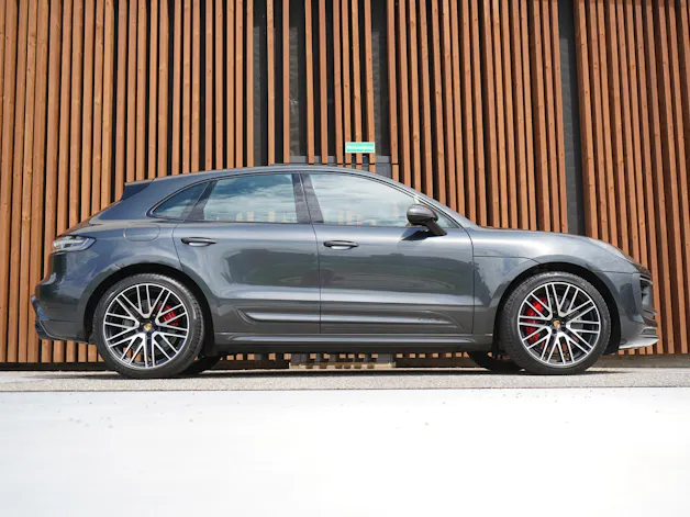 PORSCHE MACAN GTS PDK l 440 PS