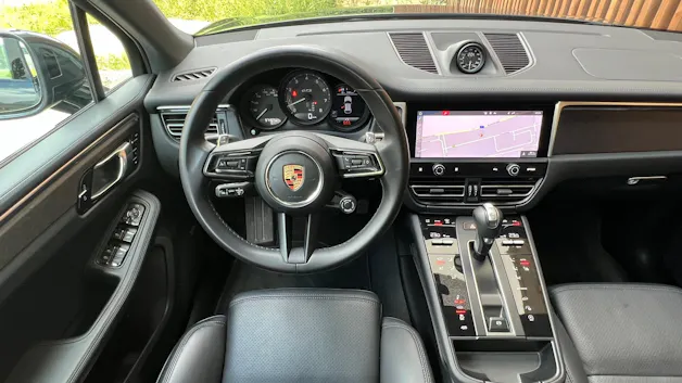 PORSCHE MACAN GTS PDK l 440 PS