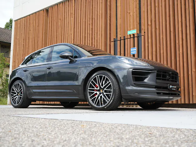 PORSCHE MACAN GTS PDK l 440 PS