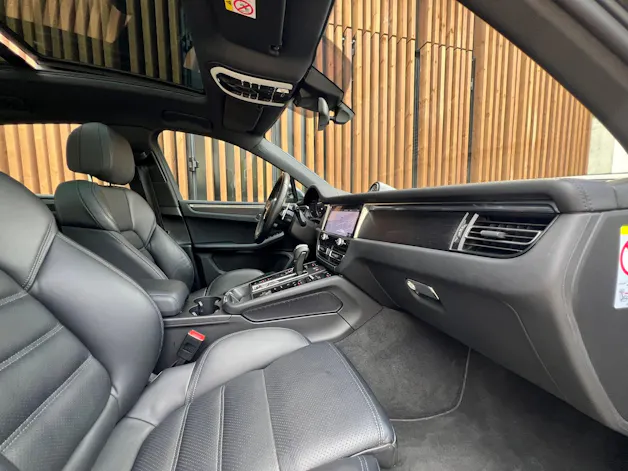 PORSCHE MACAN GTS PDK l 440 PS
