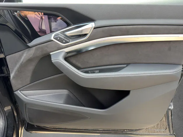 AUDI e-tron 55 quattro