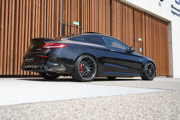 MERCEDES-BENZ C 63 S AMG BLACK 9G-TRONIC l 510 PS