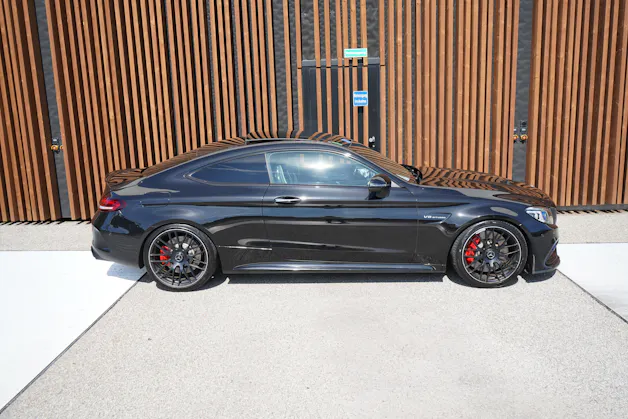 MERCEDES-BENZ C 63 S AMG BLACK 9G-TRONIC l 510 PS