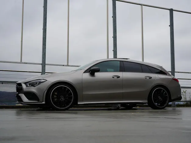 MERCEDES-BENZ CLA SHOOTING BRAKE 35 AMG NIGHT 4MATIC 7G-DCT l 306 PS