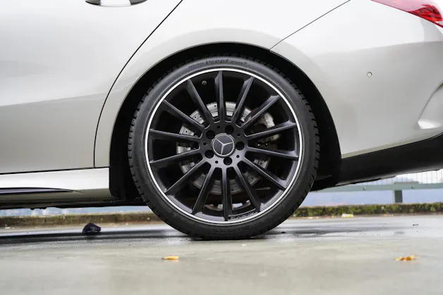 MERCEDES-BENZ CLA SHOOTING BRAKE 35 AMG NIGHT 4MATIC 7G-DCT l 306 PS