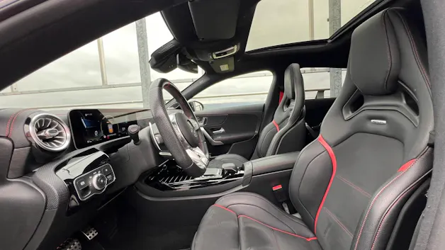 MERCEDES-BENZ CLA SHOOTING BRAKE 35 AMG NIGHT 4MATIC 7G-DCT l 306 PS