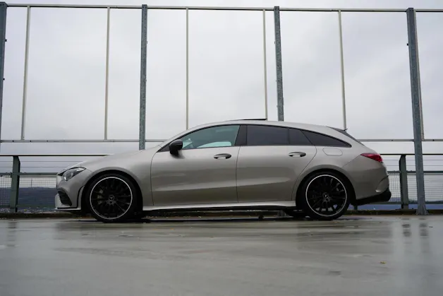MERCEDES-BENZ CLA SHOOTING BRAKE 35 AMG NIGHT 4MATIC 7G-DCT l 306 PS