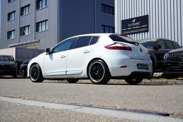 RENAULT MÉGANE 1.2 16V TURBO BOSE EDC l 131 PS