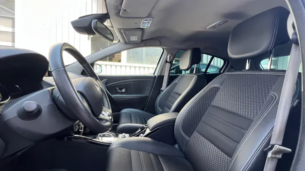 RENAULT MÉGANE 1.2 16V TURBO BOSE EDC l 131 PS