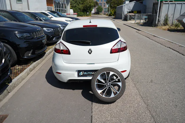 RENAULT MÉGANE 1.2 16V TURBO BOSE EDC l 131 PS