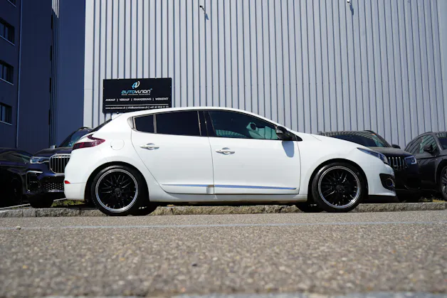 RENAULT MÉGANE 1.2 16V TURBO BOSE EDC l 131 PS