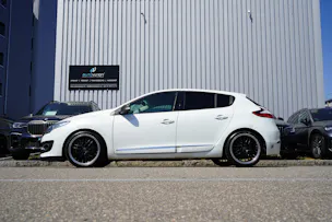 RENAULT MÉGANE 1.2 16V TURBO BOSE EDC l 131 PS