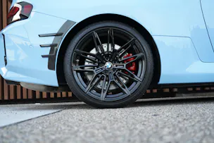 BMW M2 STEPTRONIC LSI CARBON l 480 PS