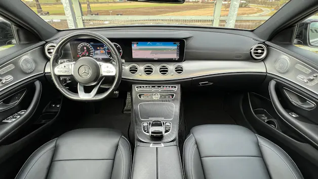 MERCEDES-BENZ E 220 d AMG LINE NIGHT 4MATIC 9G-TRONIC l 194 PS