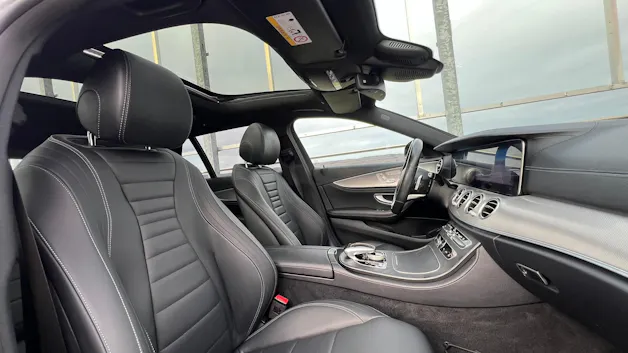 MERCEDES-BENZ E 220 d AMG LINE NIGHT 4MATIC 9G-TRONIC l 194 PS
