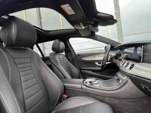 MERCEDES-BENZ E 220 d AMG LINE NIGHT 4MATIC 9G-TRONIC l 194 PS