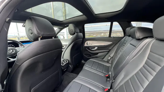 MERCEDES-BENZ E 220 d AMG LINE NIGHT 4MATIC 9G-TRONIC l 194 PS