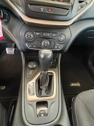 JEEP Cherokee 2.2TD Longitude AWD 9ATX