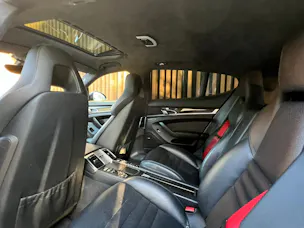 PORSCHE PANAMERA TURBO S BLACK 4.8 PDK l 550 PS