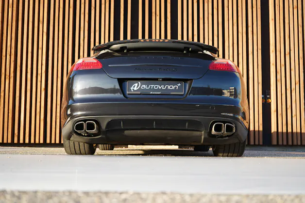 PORSCHE PANAMERA TURBO S BLACK 4.8 PDK l 550 PS