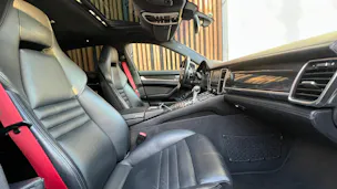 PORSCHE PANAMERA TURBO S BLACK 4.8 PDK l 550 PS