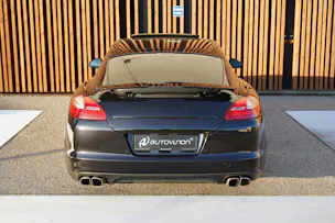 PORSCHE PANAMERA TURBO S BLACK 4.8 PDK l 550 PS