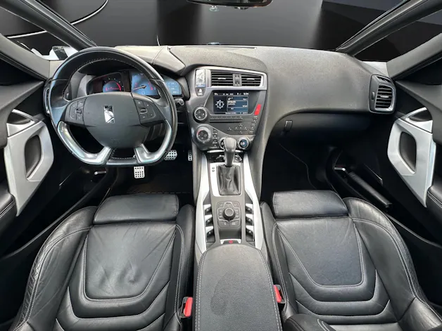 DS AUTOMOBILES DS5 2.0 E-HDi SPORT CHIC AUTOMATIC l 181 PS