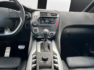 DS AUTOMOBILES DS5 2.0 E-HDi SPORT CHIC AUTOMATIC l 181 PS
