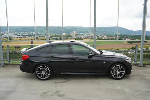 BMW 335i GT xDRIVE STEPTRONIC M SPORT PLUS l 306 PS