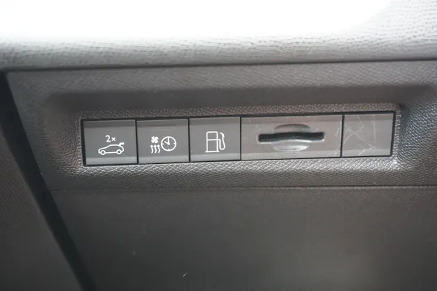 PEUGEOT 308 SW 1.6 PHEV 225 GT