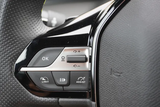 PEUGEOT 308 SW 1.6 PHEV 225 GT