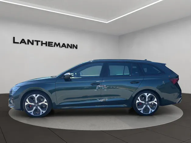 SKODA Octavia Combi 2.0 TSI DSG RS 30 Years Edition
