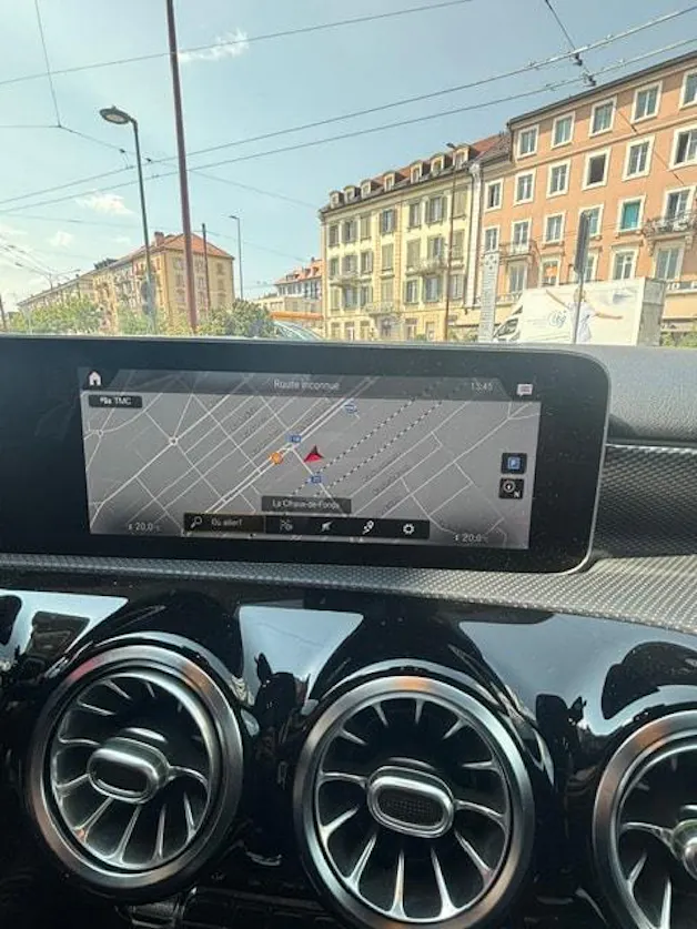 MERCEDES-BENZ A 220 Progressive 7G-DCT 4Matic