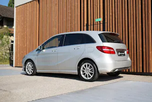 MERCEDES-BENZ B 220 CDI SWISS STAR EDITION 4MATIC 7G-DCT l 177 PS