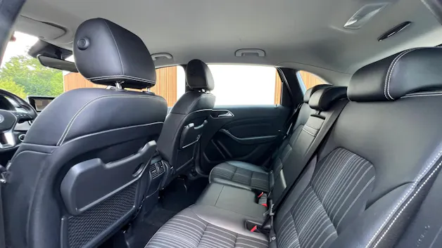 MERCEDES-BENZ B 220 CDI SWISS STAR EDITION 4MATIC 7G-DCT l 177 PS