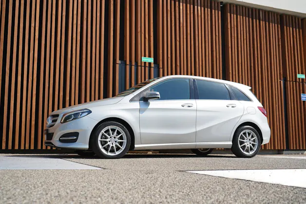 MERCEDES-BENZ B 220 CDI SWISS STAR EDITION 4MATIC 7G-DCT l 177 PS