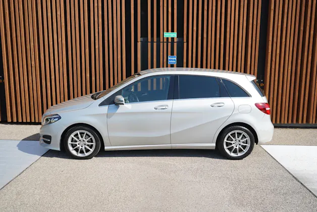 MERCEDES-BENZ B 220 CDI SWISS STAR EDITION 4MATIC 7G-DCT l 177 PS