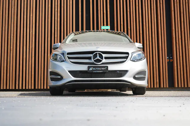 MERCEDES-BENZ B 220 CDI SWISS STAR EDITION 4MATIC 7G-DCT l 177 PS