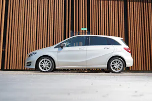MERCEDES-BENZ B 220 CDI SWISS STAR EDITION 4MATIC 7G-DCT l 177 PS