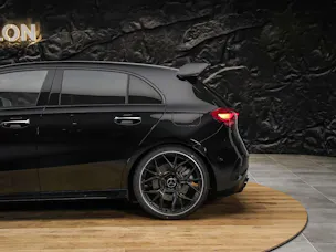 MERCEDES-BENZ A 35 AMG 4Matic 8G-DCT *Facelift*20" Felgen*Aeropaket*
