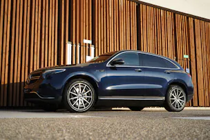 MERCEDES-BENZ EQC 400 AMG LINE 4MATIC l 408 PS