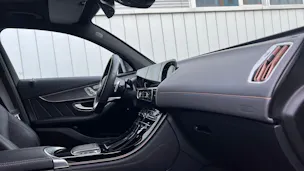 MERCEDES-BENZ EQC 400 AMG LINE 4MATIC l 408 PS
