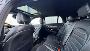 MERCEDES-BENZ EQC 400 AMG LINE 4MATIC l 408 PS