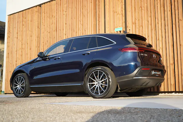 MERCEDES-BENZ EQC 400 AMG LINE 4MATIC l 408 PS